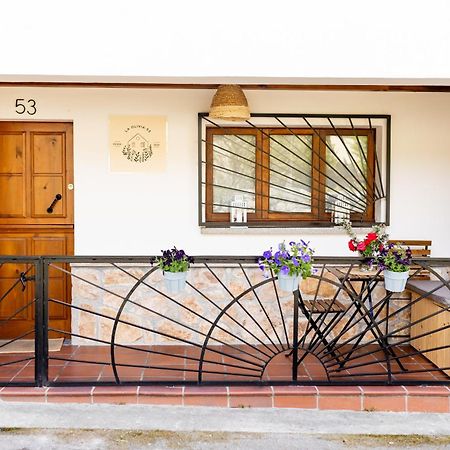 Villa La Olivia 53 Boutique Con Zona Chill Out Exterior Onís Esterno foto